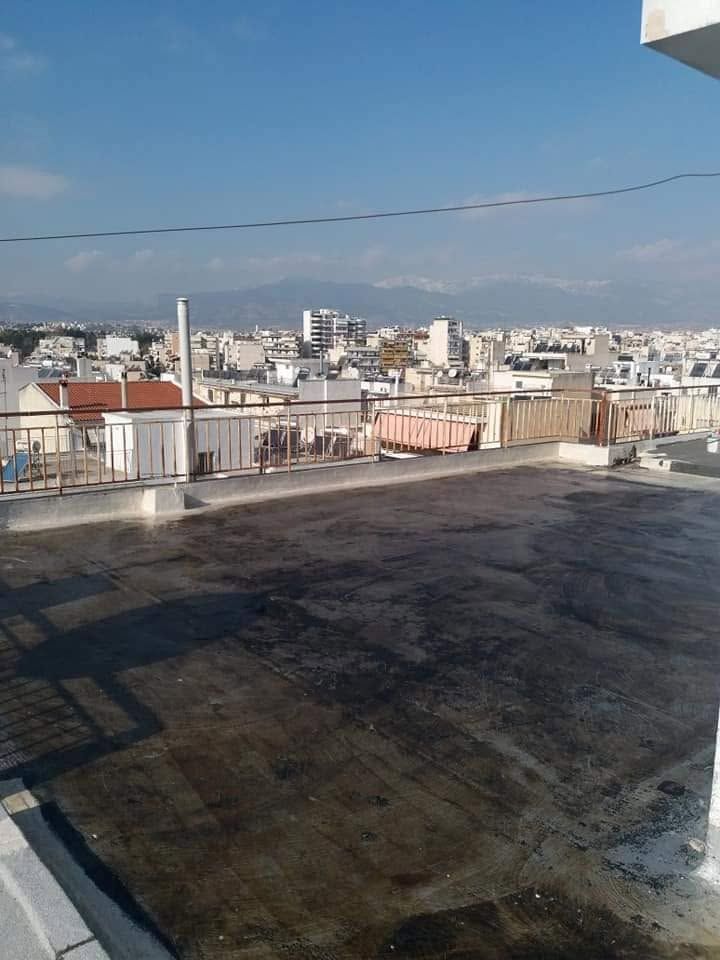 سطح داكن يصبح أبيض - قبل