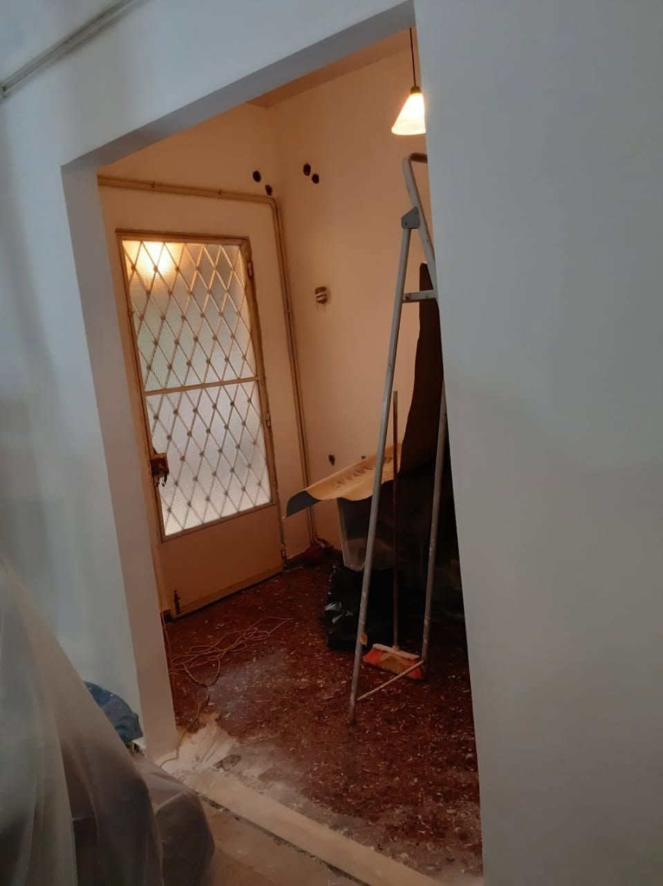 المدخل أثناء العمل مع السلم