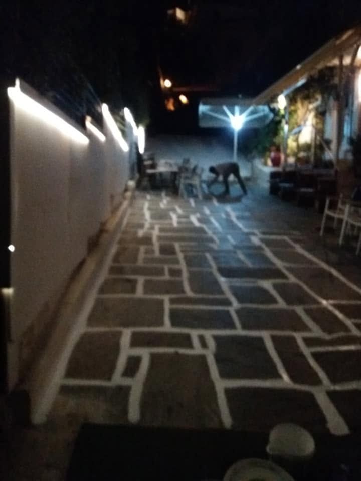 Restaurant Courtyard: New Joints for the Stone Paving - After