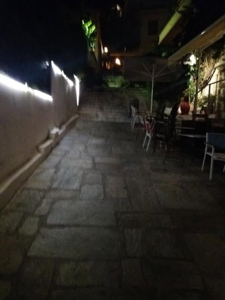 Restaurant Courtyard: New Joints for the Stone Paving - Before