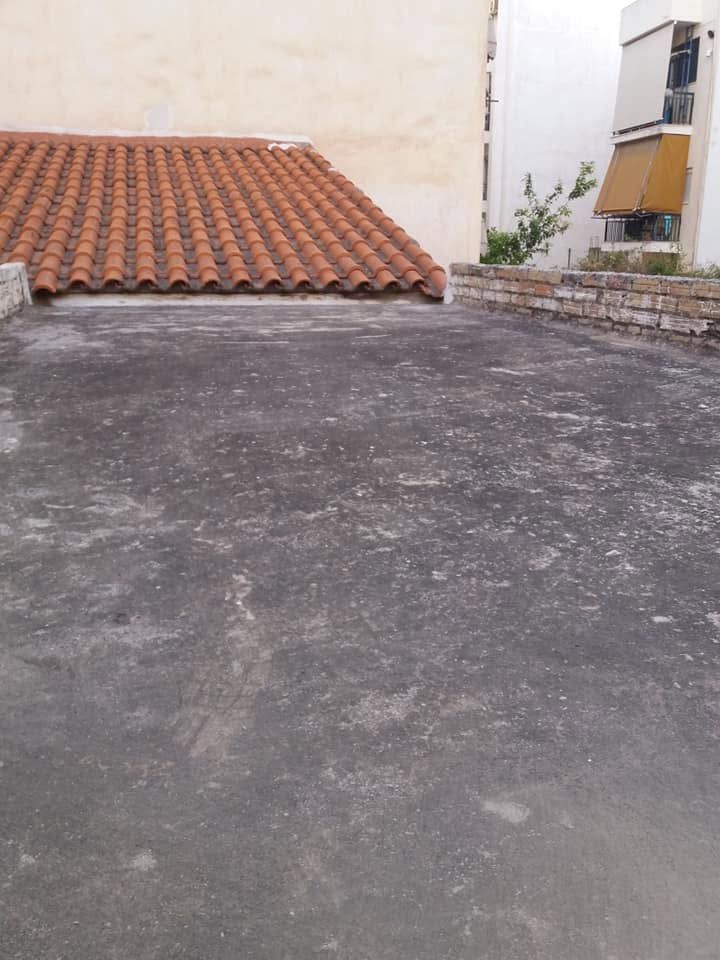 السقف القرميدي